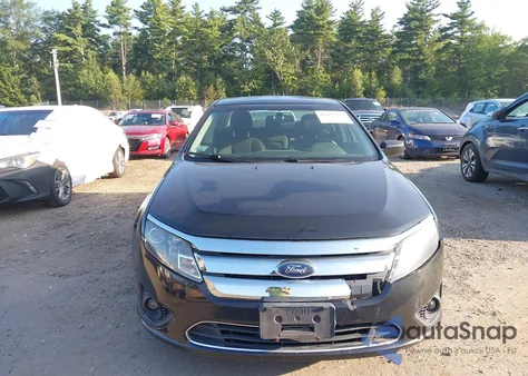 2010 Ford Fusion Se z USA, uszkodzony, nr VIN 3FAHP0HA9AR128417